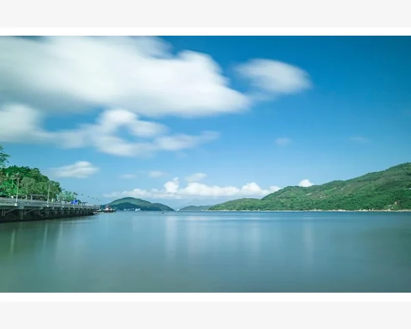MT4图表自动滚动开关调整方法详解_第一步：用“新图表”功能快速打开多个周期窗口